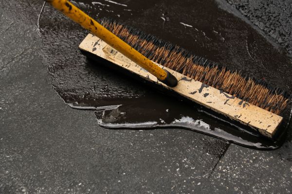 Commercial Asphalt Sealing in Kenner
